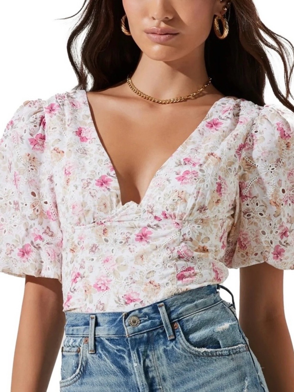 ASTR THE LABEL Women’s BEAUMONT FLORAL PUFF SLEEVE TOP in White Medium